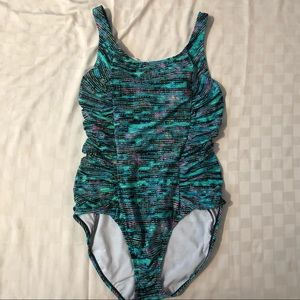💘New Listing 💘 Speedo swimsuit